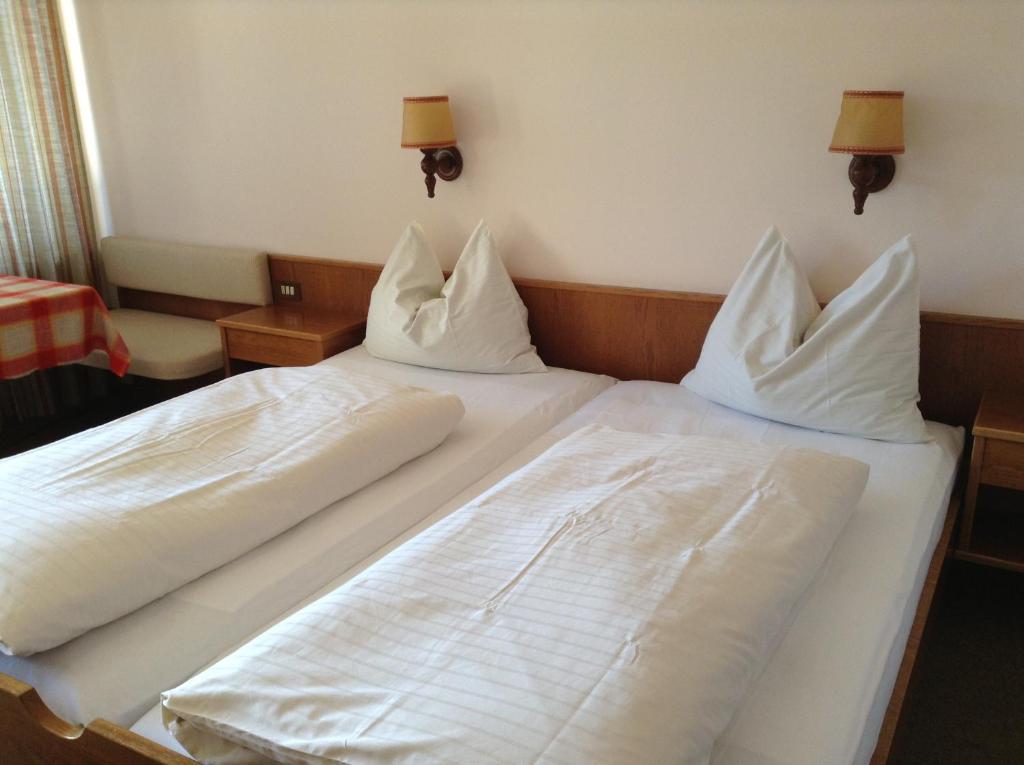 Hotel Tannerhof Merano Quarto foto